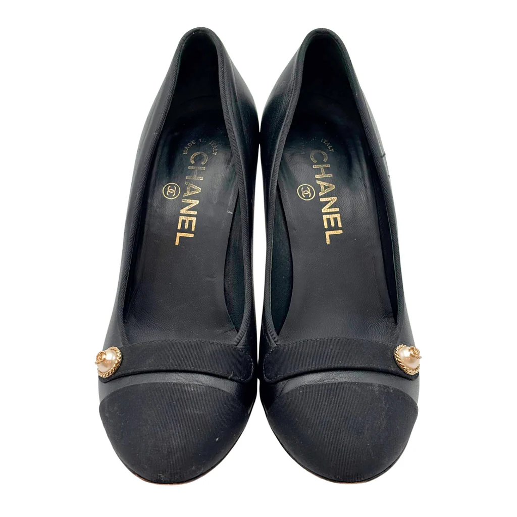 Chanel Black Leather And Satin CC Pearl Pump (As Is) - Image 3